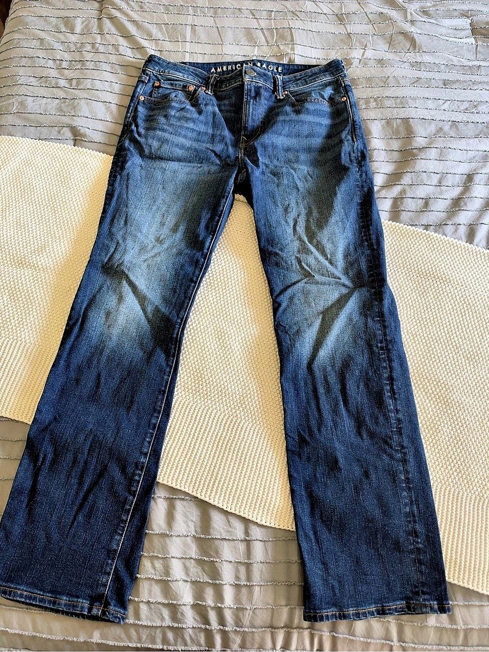American Eagle Bootcut Jeans in Blue Like New 33x32